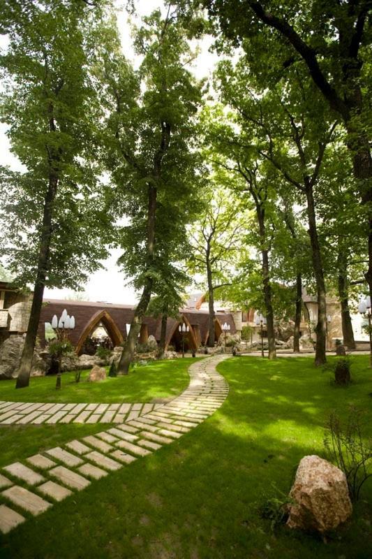 Hotel La Castel Iasi Exterior foto